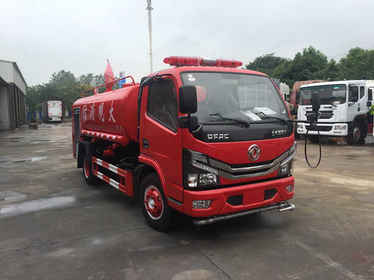 東風(fēng)福瑞卡5噸消防灑水車（國(guó)六）
